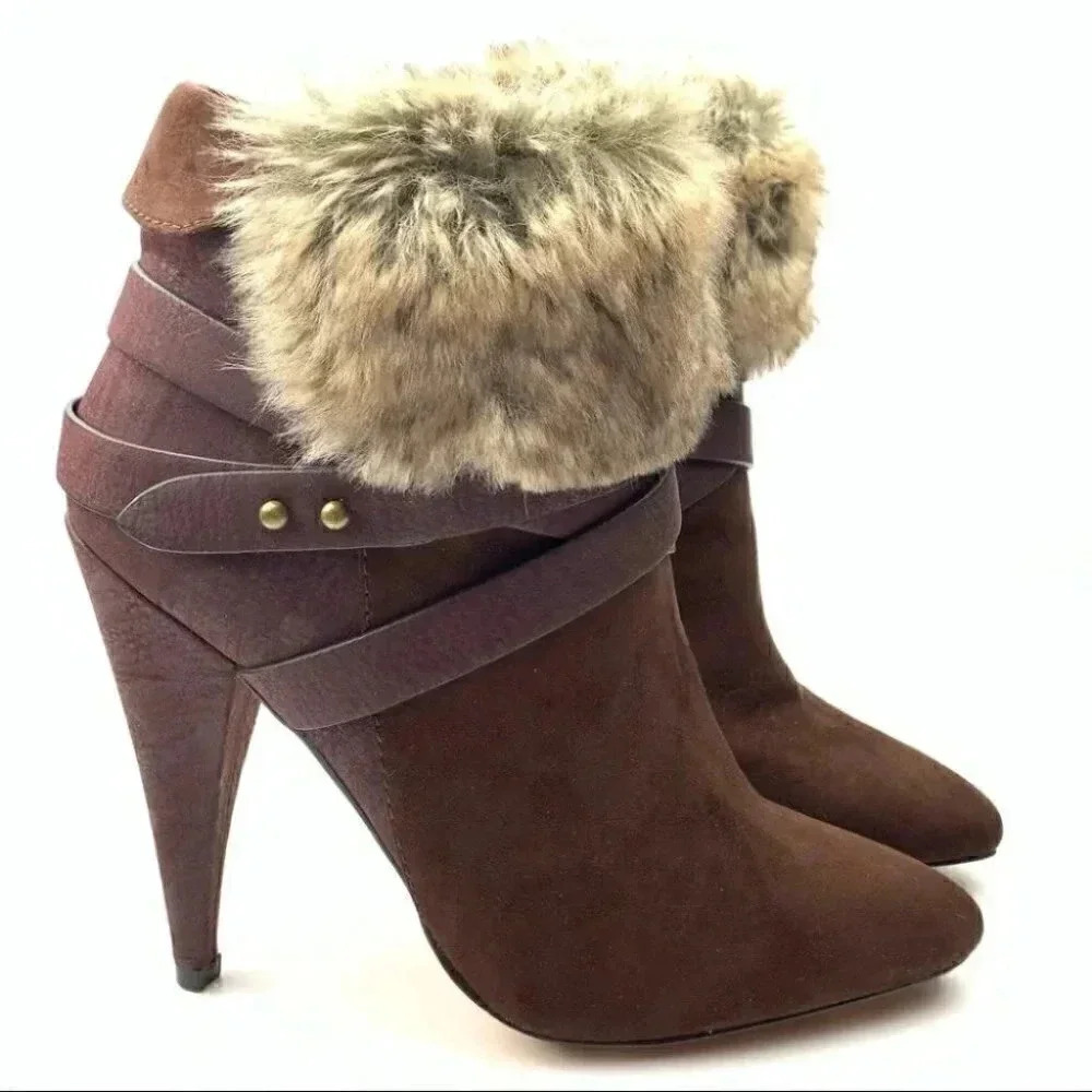 Express ankle booties 7 brown faux suede faux fur